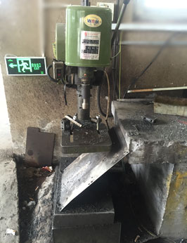 bench tapping machine